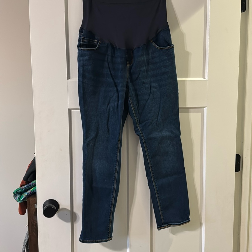 Old navy maternity straight jeans